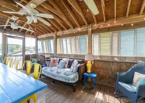 Blue Haven Tybee dock house seating